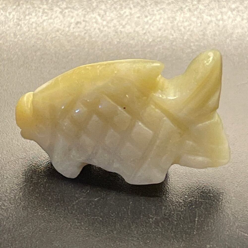 Cute Caribbean Calcite Mini Fish Carving
